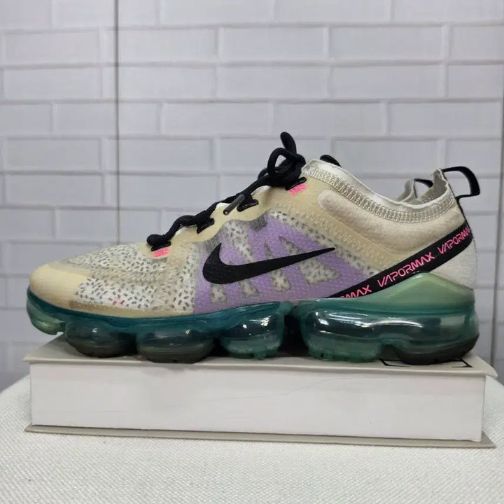 [SOLD OUT] 나이키 에어 베이퍼맥스 스니커즈 운동화 신발 270사이즈