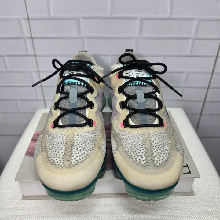 [SOLD OUT] 나이키 에어 베이퍼맥스 스니커즈 운동화 신발 270사이즈