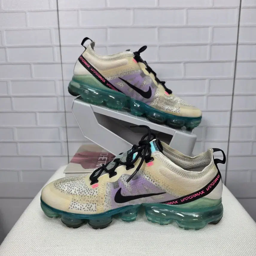 [SOLD OUT] 나이키 에어 베이퍼맥스 스니커즈 운동화 신발 270사이즈