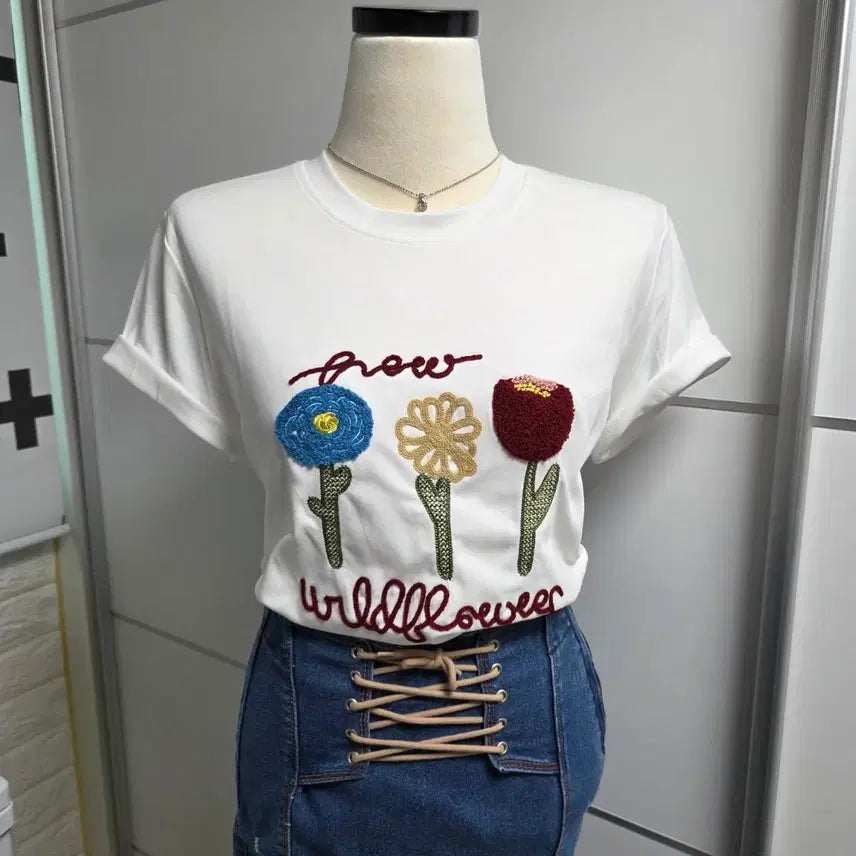 [BUNJANG] Flower Art T-Shirt / (새제품)플라워 아트 티셔츠