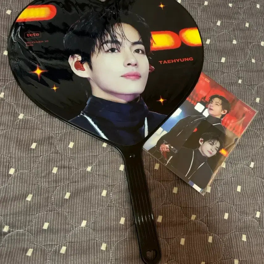 [SOLD OUT] 방탄소년단 뷔 태형 부채 + 포토