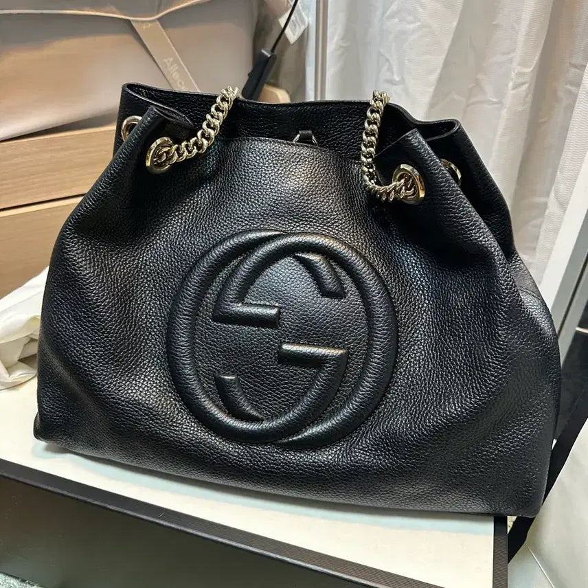 [BUNJANG] Gucci Soho Chain Shoulder Bag Black Leather / 구찌 GG 로고 블랙 레더 체인 숄더