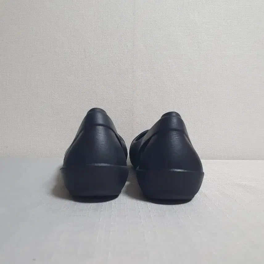 [SOLD OUT] 240mm 크록스 샌들 시에나 플랫 슈즈 블랙  W7