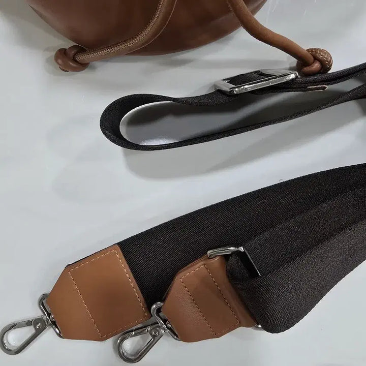 [BUNJANG] COS Leather Cylindrical Handbag Shoulder Bag / cos 코스 버킷백/코스  가죽 원통형 핸드백 숄더백