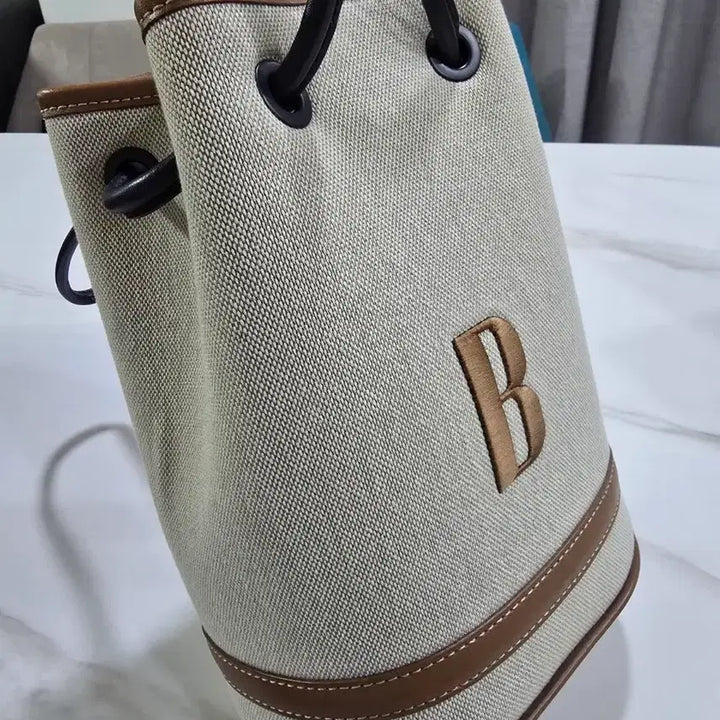 [SOLD OUT] (새상품)빈폴 버킷백
