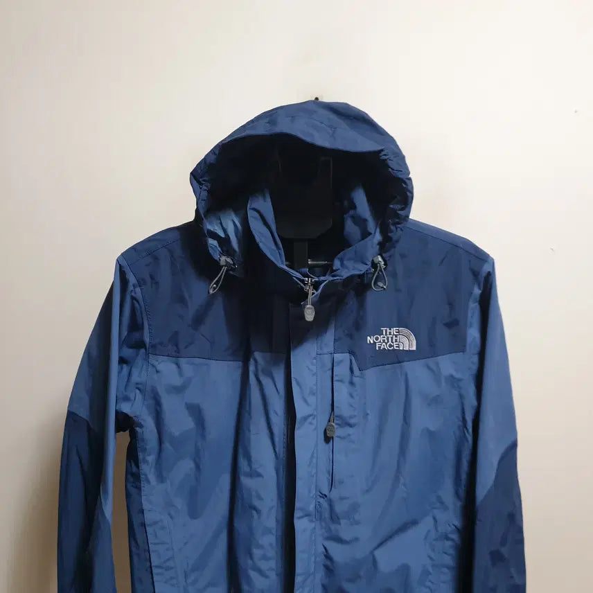 [BUNJANG] The North Face Hooded Windbreaker Jacket (95) / 노스페이스 후드바람막이점퍼/95
