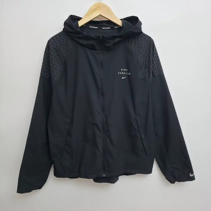 [SOLD OUT] [L] 나이키 러닝 블랙 경량 바람막이