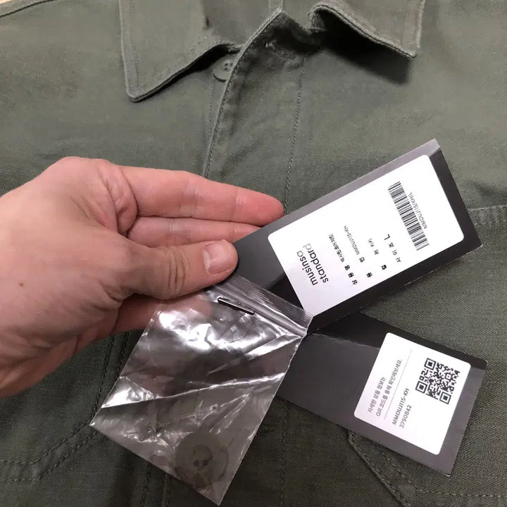 [BUNJANG] Musinsa Standard Cotton Back Sateen Chore Work Jacket / M) 새상품 무탠다드 코튼 백사틴 초어 워크 자켓 카키 &amp; 네이비