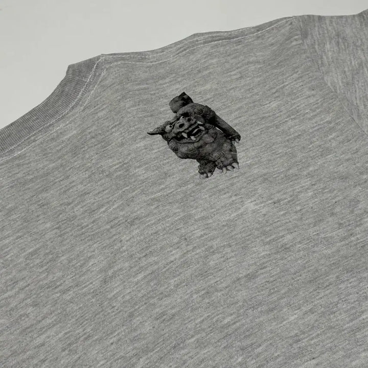 [BUNJANG] Shisa Collage Art Graphic T-shirt / 오키나와 시사(Shisa) 콜라주 아트 그래픽 티셔츠