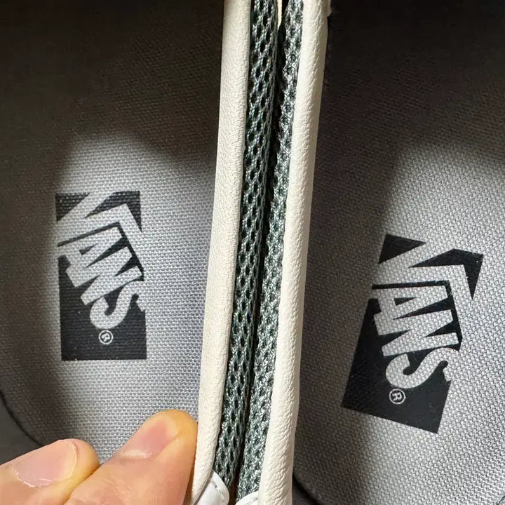[BUNJANG] Vans Olive Collaboration Slip-On Sneakers / 반스 vans 슬립온 올리브 콜라보 280