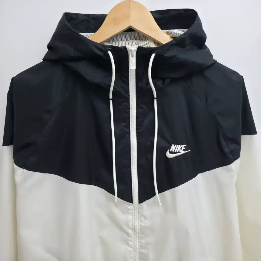 [SOLD OUT] [L] 나이키 윈드브레이커 바람막이