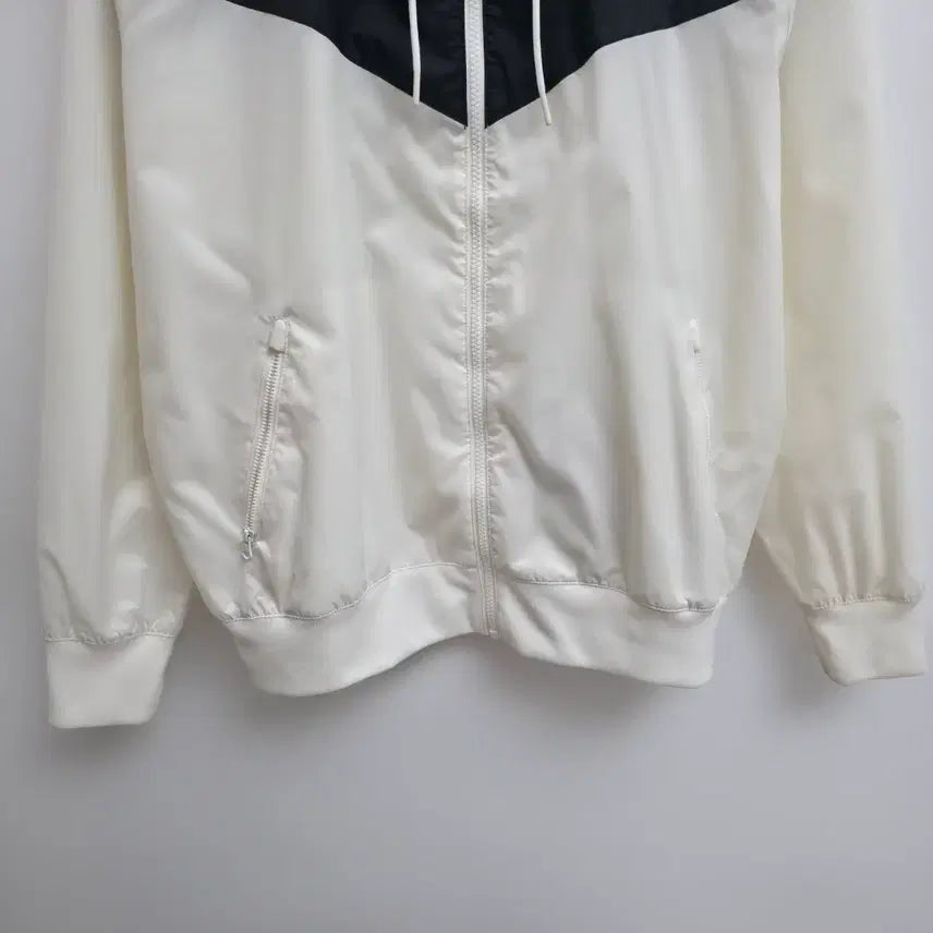[SOLD OUT] [L] 나이키 윈드브레이커 바람막이