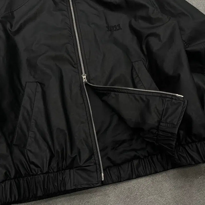 [BUNJANG] F 1011 Gallery Embroidered Logo Leather Two-Way Zip-Up Jacket / F 1011갤러리 자수 로고 레더 투웨이 집업 자켓
