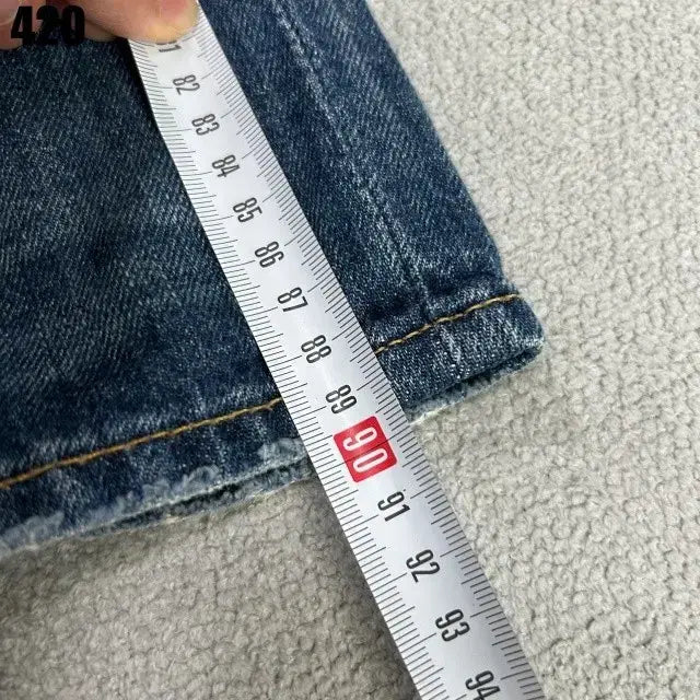 [SOLD OUT] 폴로 데미지 워싱 청바지