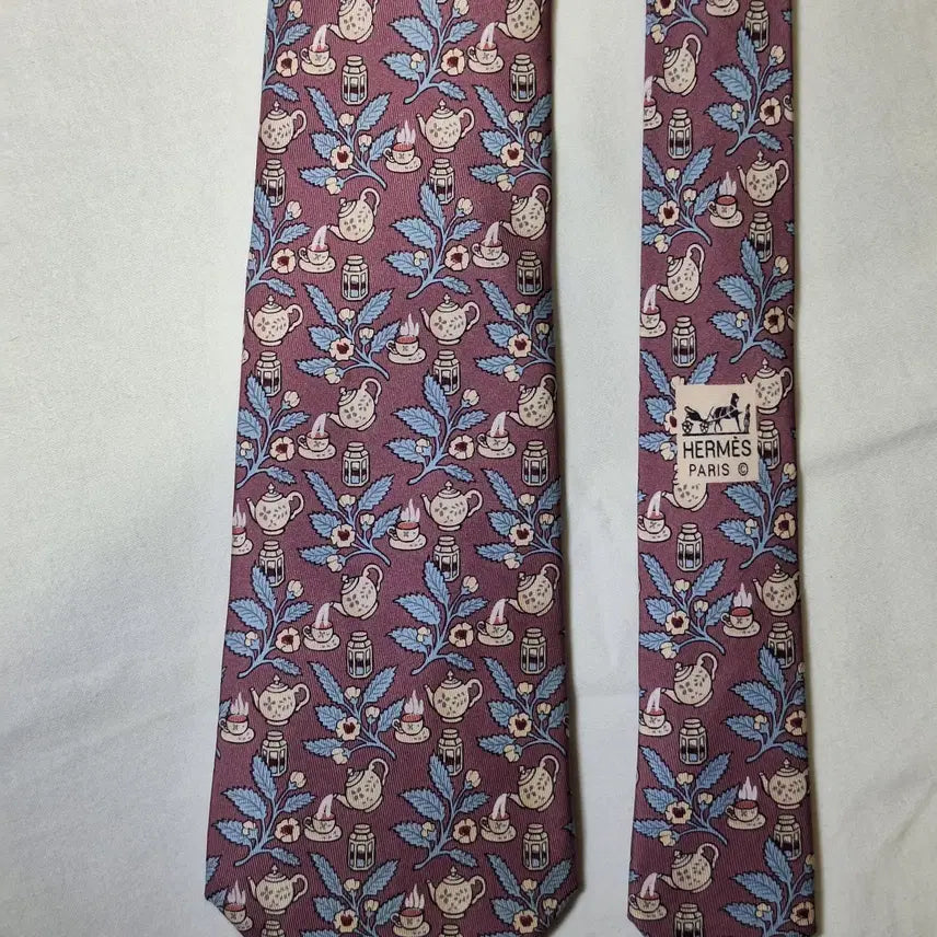 [BUNJANG] Hermès Pink Teapot Flower Silk Tie / 에르메스 핑크 티포트 플라워 실크 넥타이