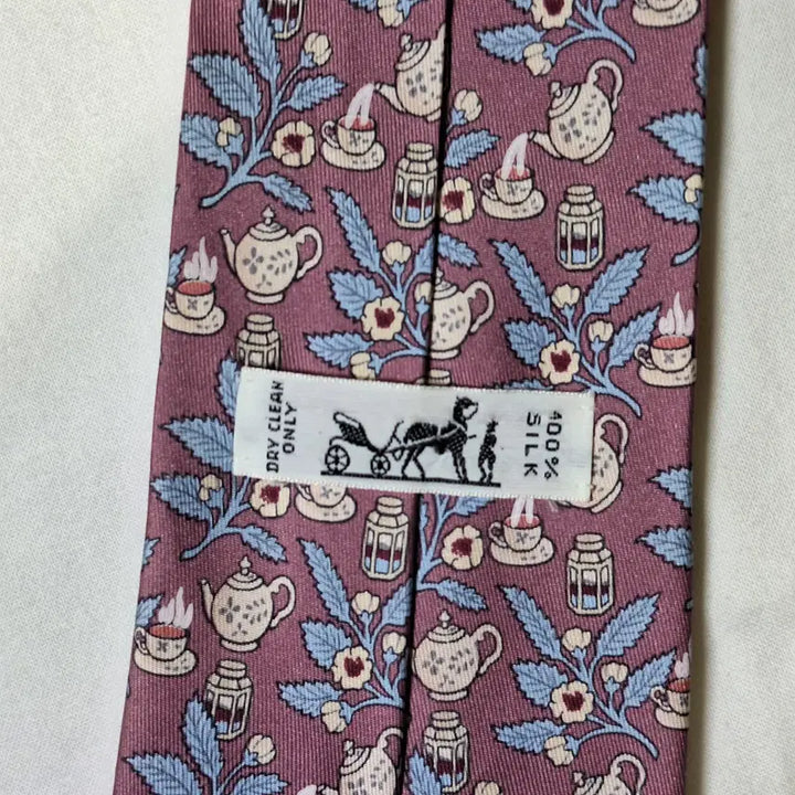 [BUNJANG] Hermès Pink Teapot Flower Silk Tie / 에르메스 핑크 티포트 플라워 실크 넥타이