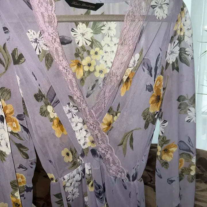 [SOLD OUT] 킴스부티크 꽃무늬 레이스 롱 원피스