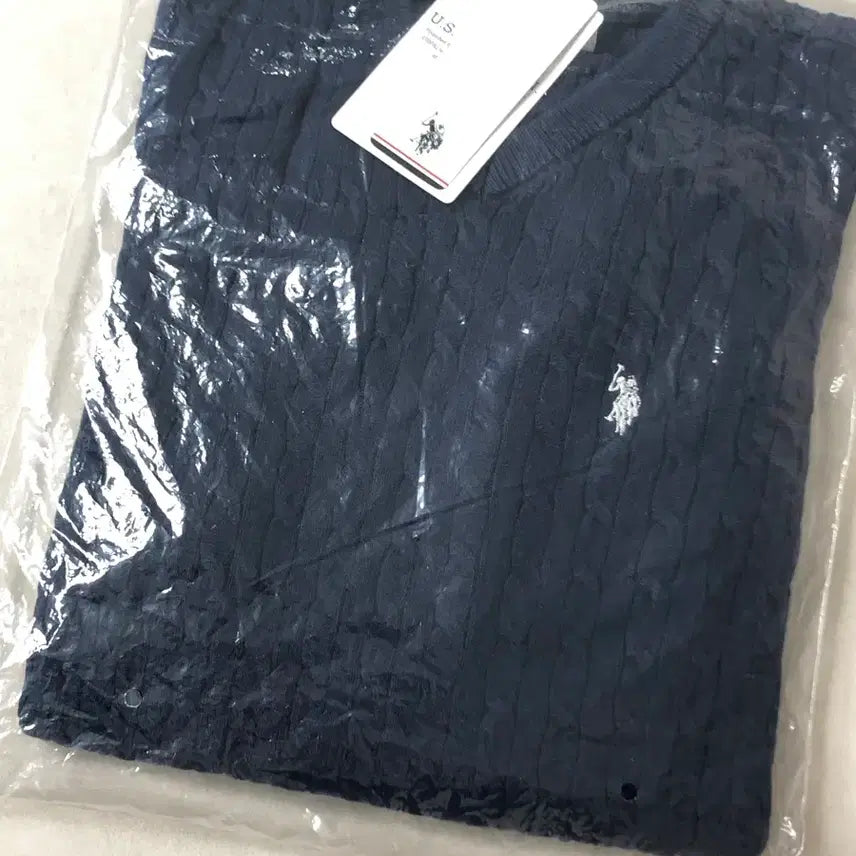 [SOLD OUT] 폴로 네이비 니트