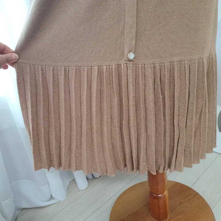 [BUNJANG] Beige Spring Knit Pleated Long Dress / 새상품)  베이지 봄니트 플리츠 롱원피스