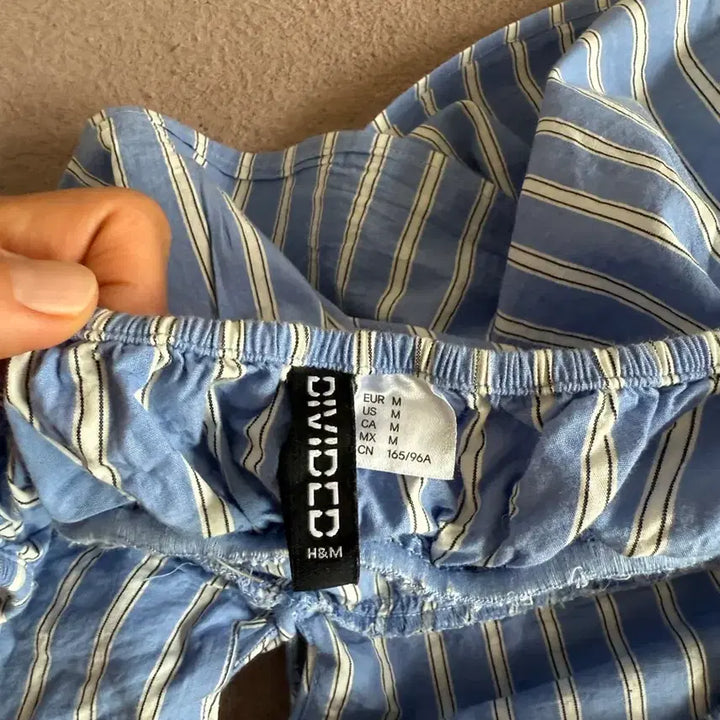 [SOLD OUT] 자라 Zara 스트라이프 탑 M