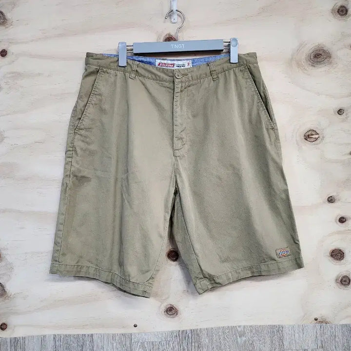 [BUNJANG] Dickies Brown Shorts / 1228) 디키즈 반바지
