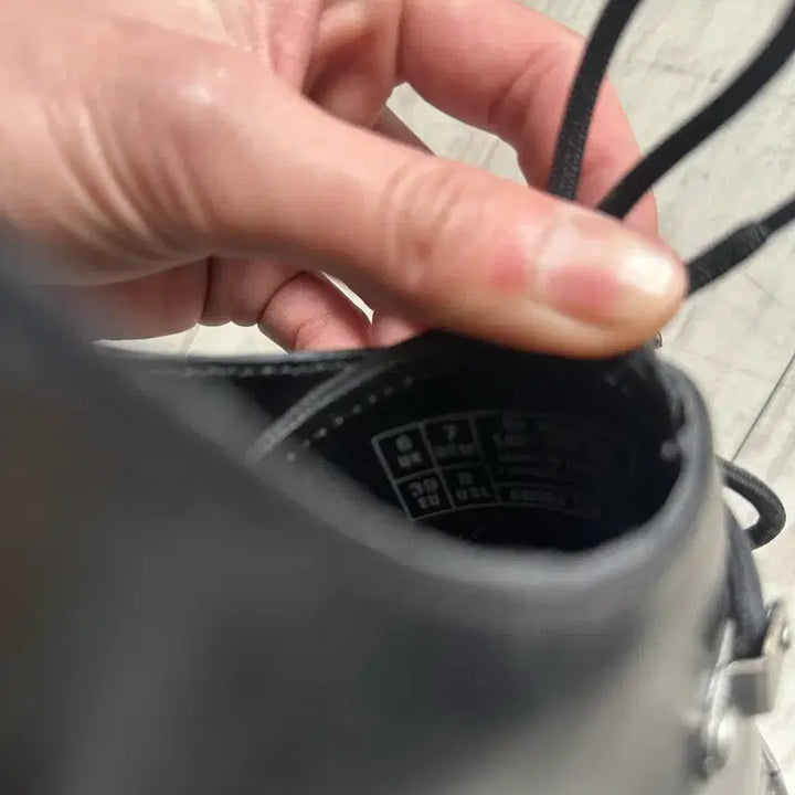 [BUNJANG] Dr. Martens 1461 Hardware Polished Smooth Shoes / 닥터마틴 1461 하드웨어 폴리시드 스무스 250