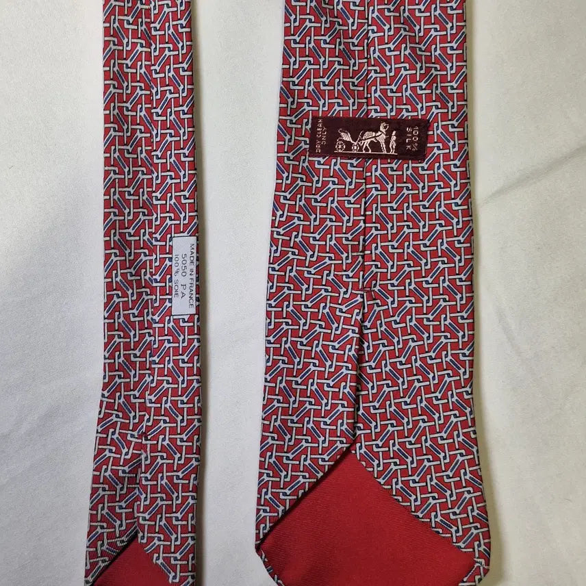 [SOLD OUT] 에르메스 레드 블루 링크패턴 실크 넥타이