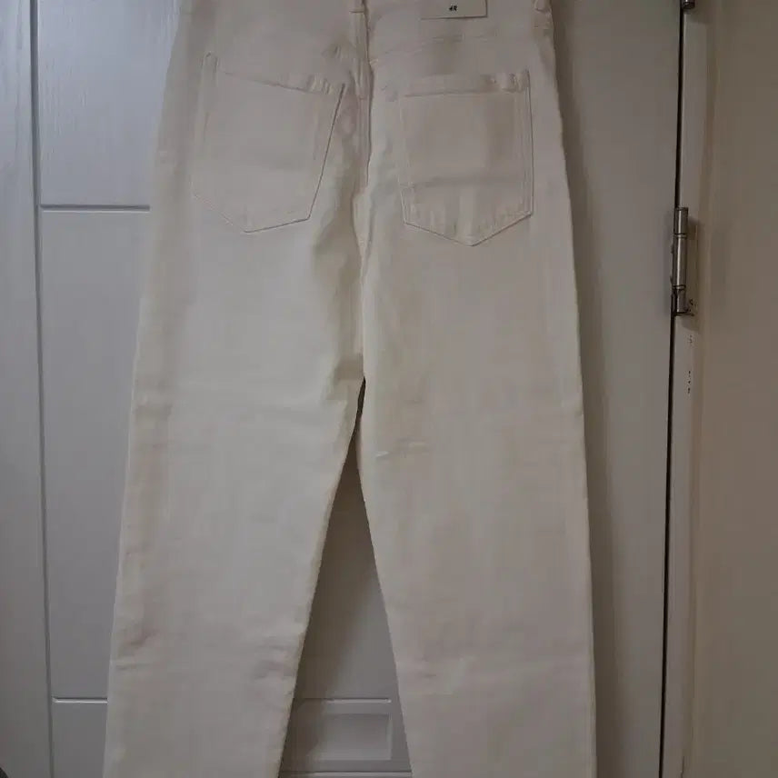 [BUNJANG] H&amp;M White Denim Straight Pants / H&amp;M 화이트 데님 팬츠 일자바지