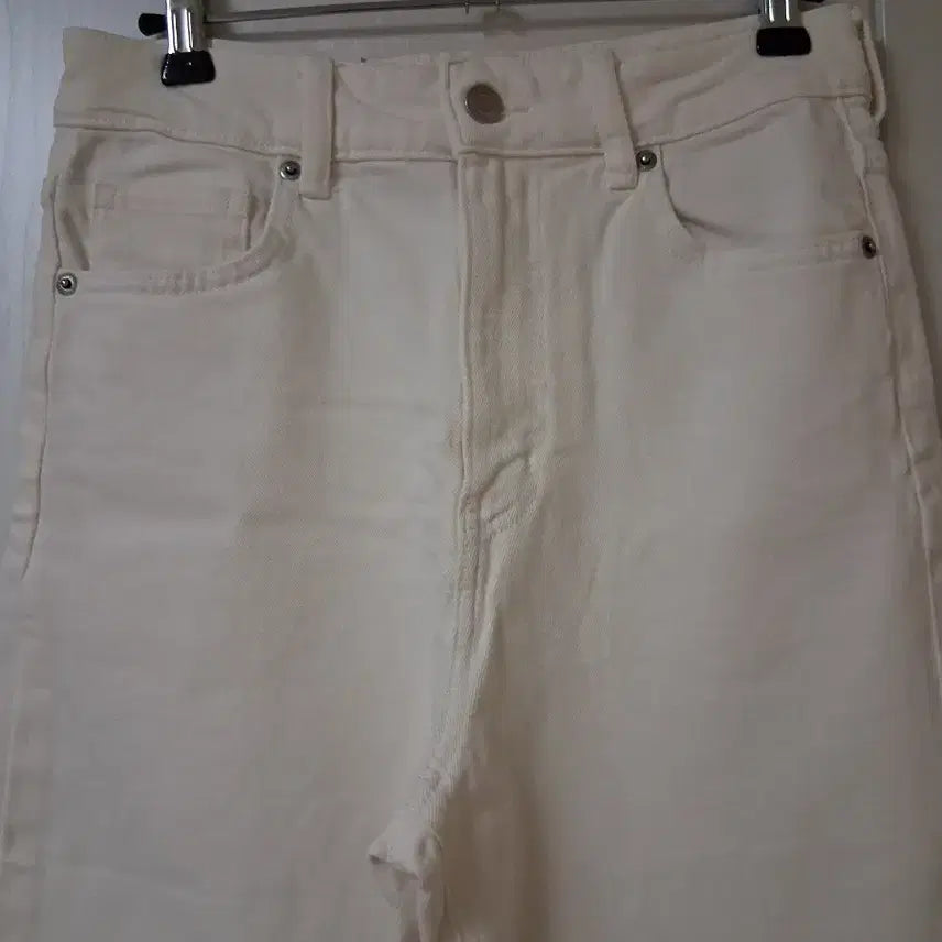 [BUNJANG] H&amp;M White Denim Straight Pants / H&amp;M 화이트 데님 팬츠 일자바지