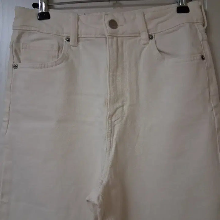 [BUNJANG] H&amp;M White Denim Straight Pants / H&amp;M 화이트 데님 팬츠 일자바지