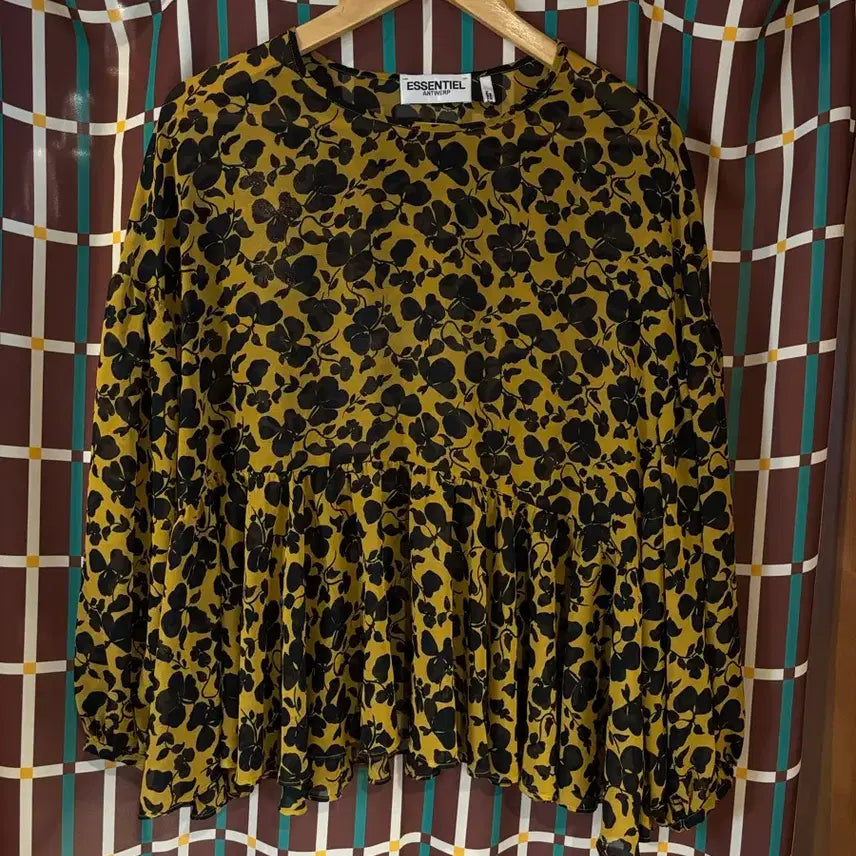 [BUNJANG] Essentiel Antwerp Floral Pattern Blouse / 에센셜 앤트워프 플라워 패턴 블라우스