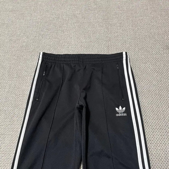 [BUNJANG] Adidas Europa Track Pants (B.7589) / XL 아디다스 유로파 트랙탑 바지 하의 B.7589