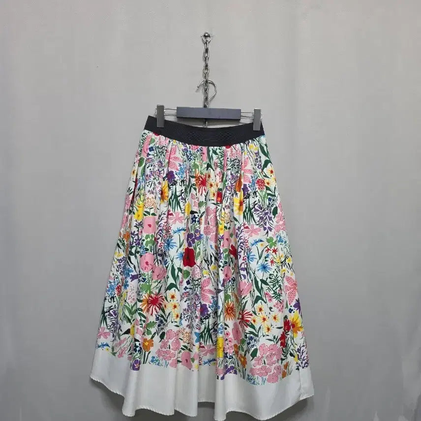 [SOLD OUT] 플라워 패턴 밴딩스커트