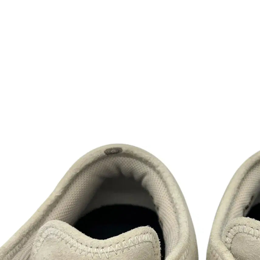 [BUNJANG] 235 Let Beige Sneakers / 235 W 컬럼비아 로이스 LET 베이지