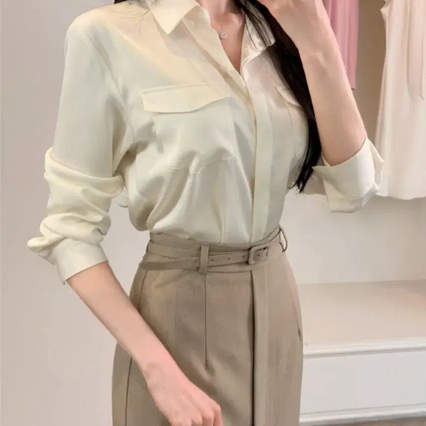 [SOLD OUT] 블랑드문 헤르시 포켓블라우스(새상품)