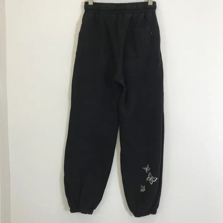 [BUNJANG] CPGN Studio Embroidered Sweat Jogger Pants [M] / CPGN studio 꼼빠뇨 자수 스웻조거팬츠 [M]