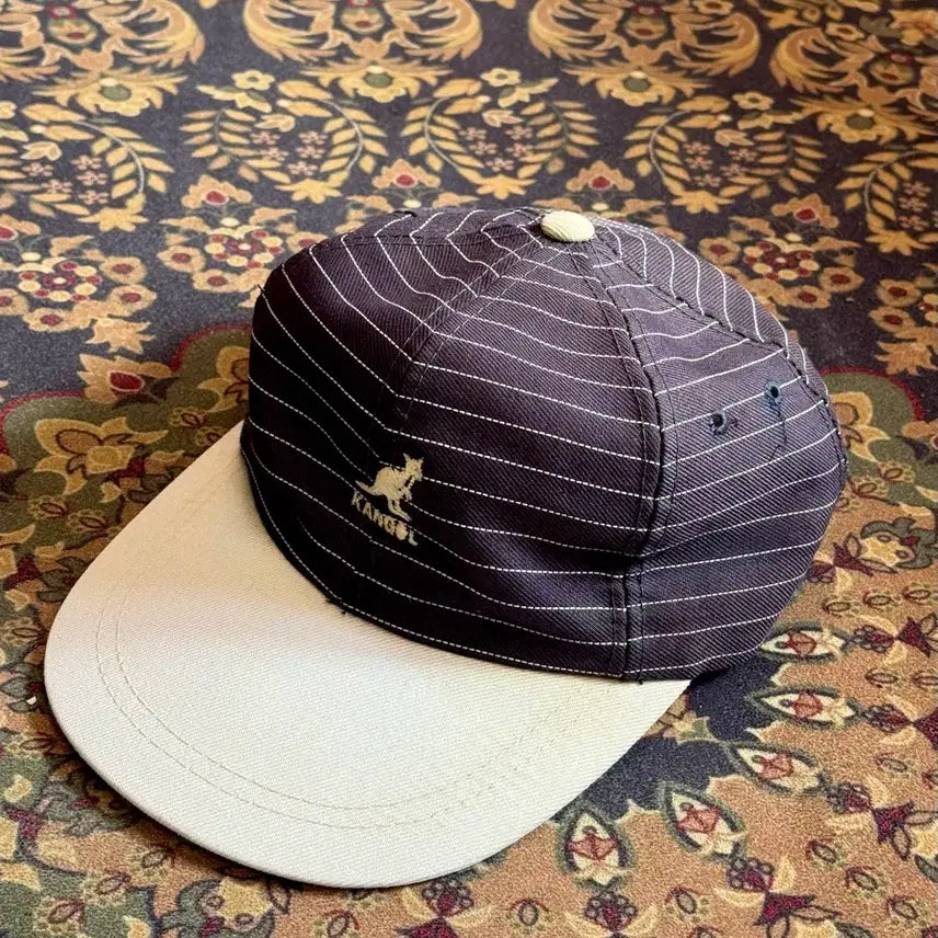 [SOLD OUT] 90s 캉골 핀스트라이프 롱빌캡