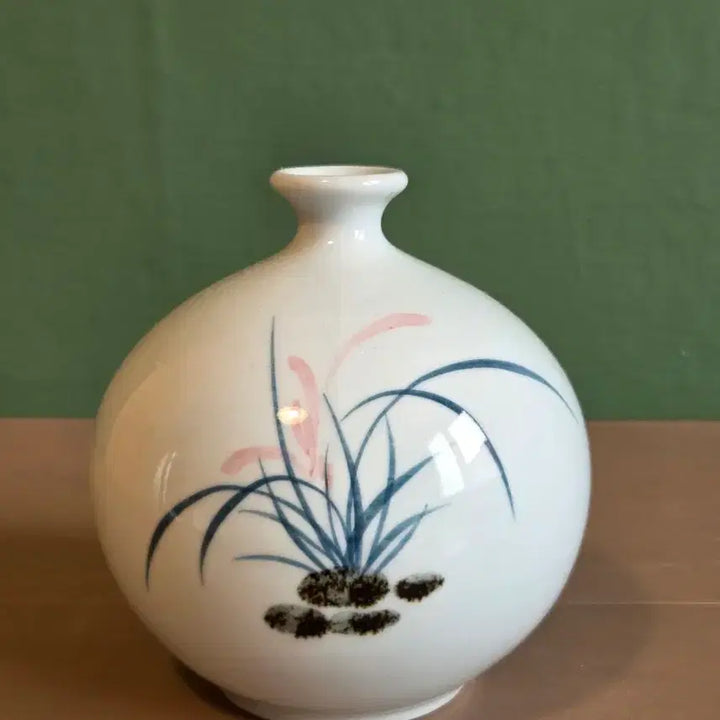 [BUNJANG] Gyungam Orchid Celadon Porcelain / 경암 난초 도자기