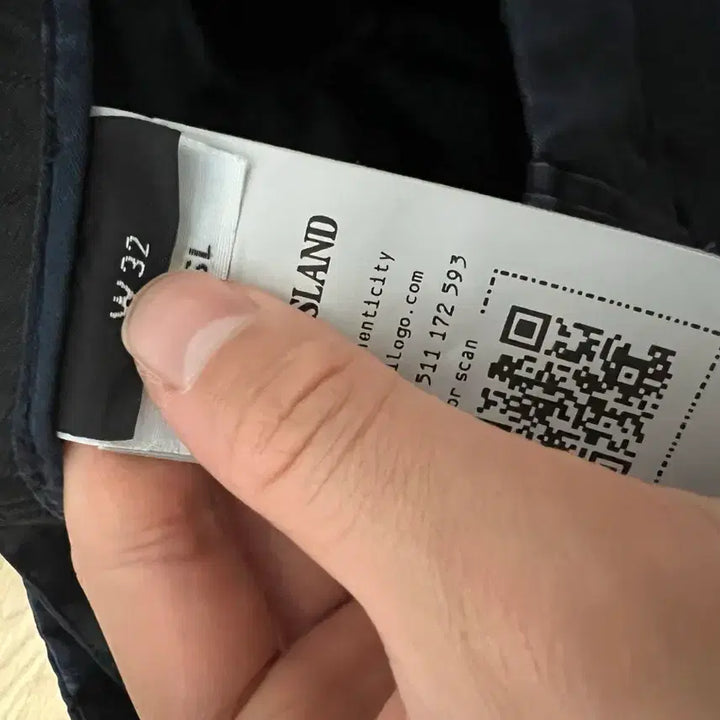 [BUNJANG] Stone Island Navy Cargo Shorts / 23fw 스톤아일랜드 네이비 카고반바지 32-33