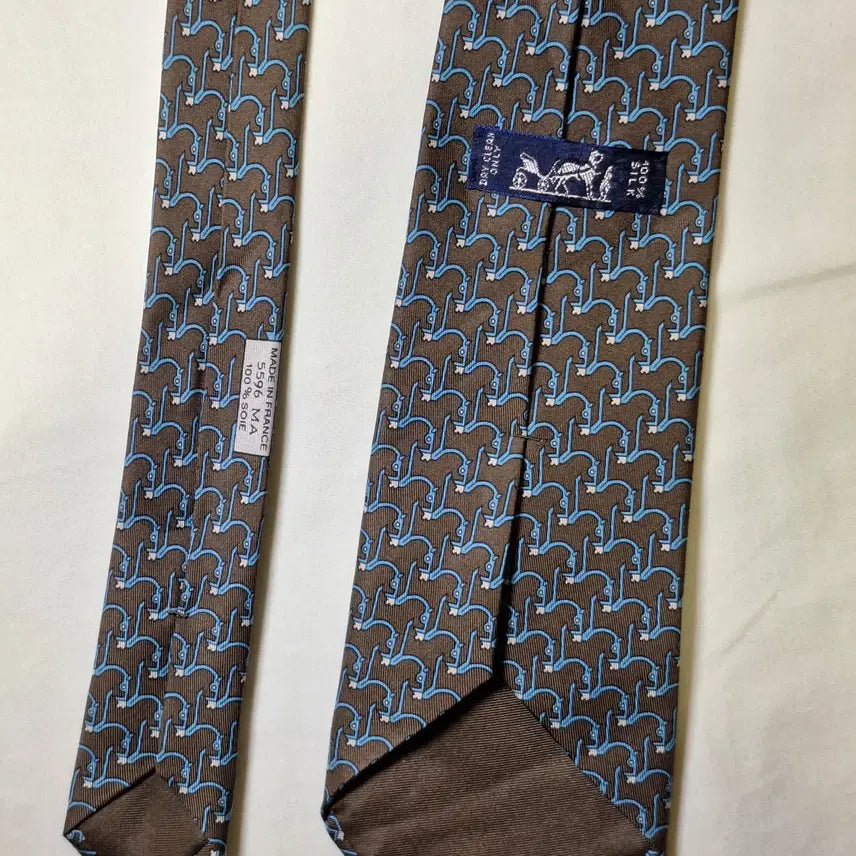 [SOLD OUT] 에르메스 브라운 블루 추상 승마문양 실크 넥타이