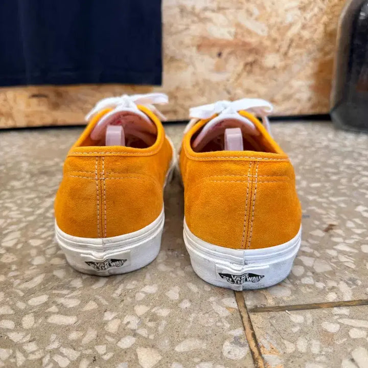 [BUNJANG] Vans Authentic Pig Suede Sneakers / 반스 어센틱 피그 스웨이드 데저트 썬