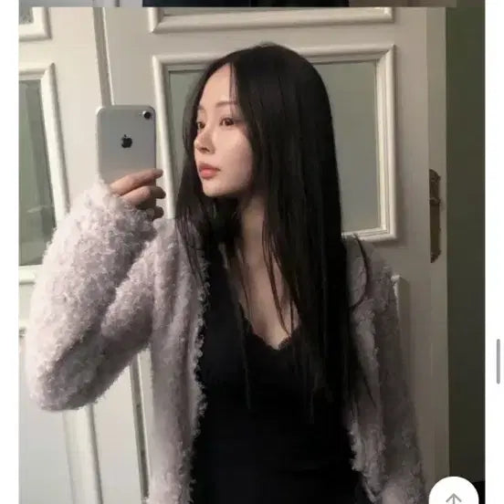 [SOLD OUT] 레이스 브이넥티