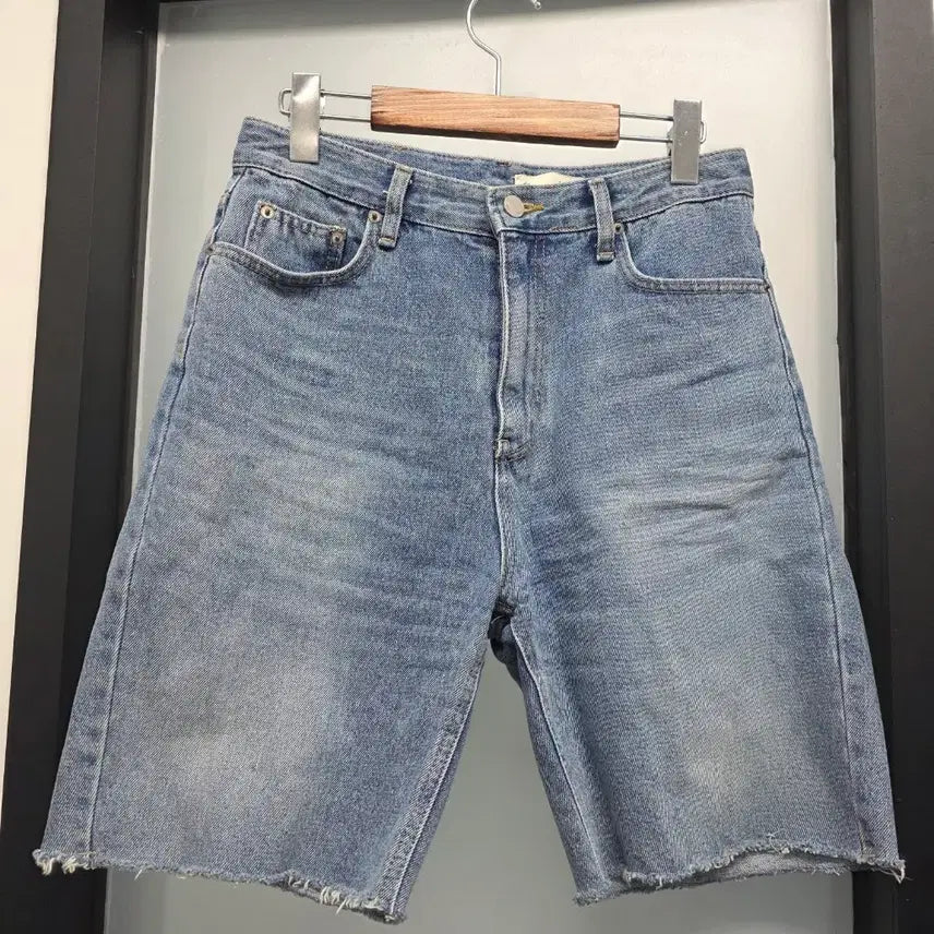 [SOLD OUT] de ondo 버뮤다 데님팬츠L