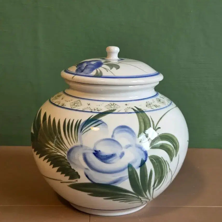 [BUNJANG] Celadon Porcelain Peony Jar / 목단 항아리