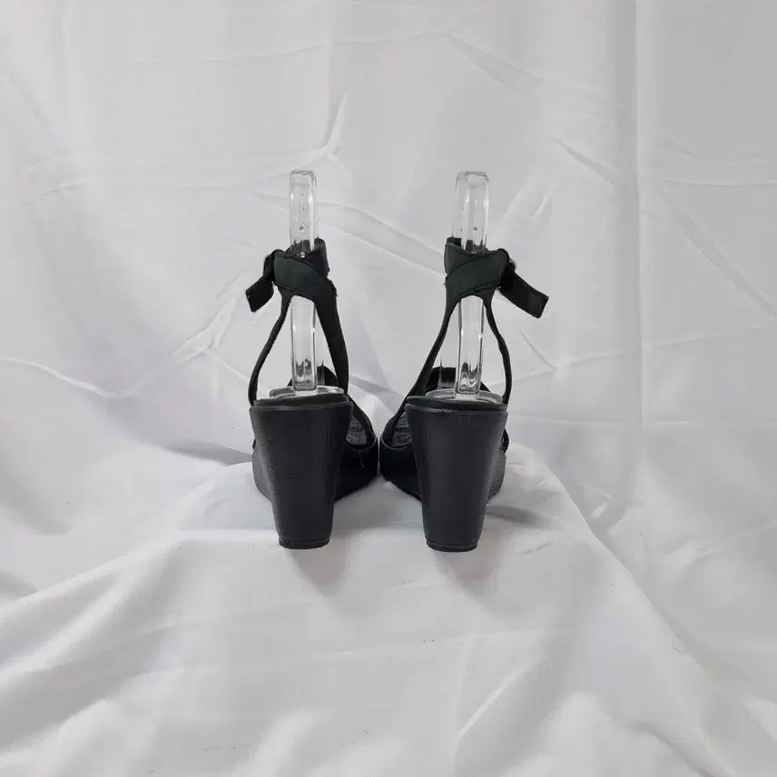 [SOLD OUT] 빈티지하서 w7 240 크록스 레이 웨지 구두 힐 샌들