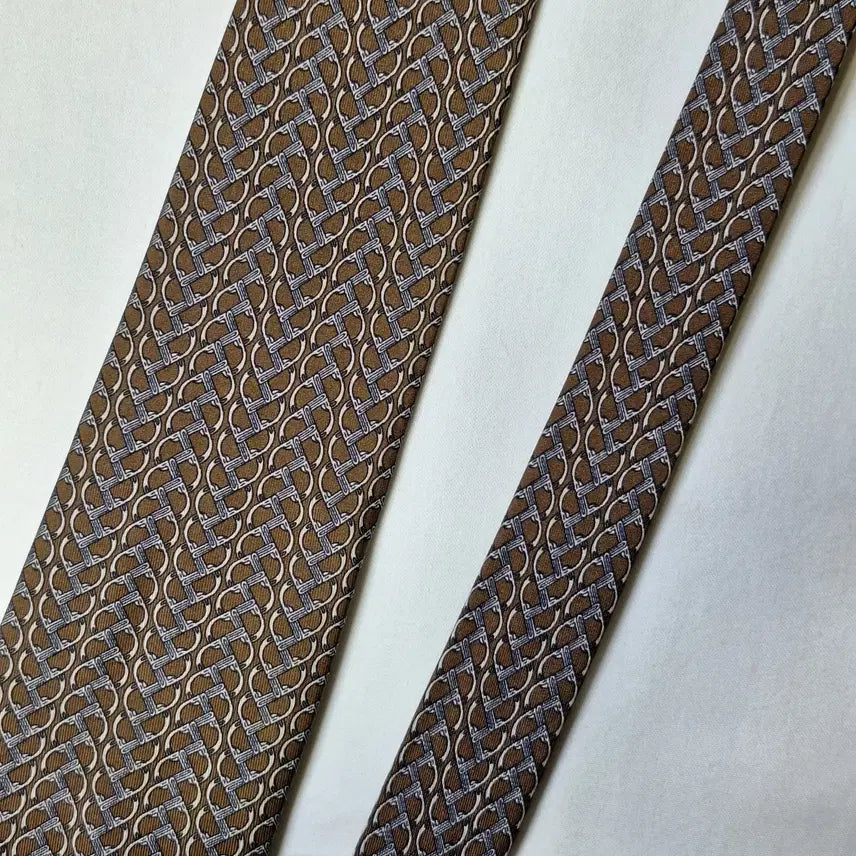 [BUNJANG] Hermes Horsebit Link Silk Tie / 에르메스 브라운 호스빗 링크 실크 넥타이