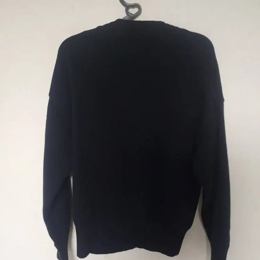 [BUNJANG] AMI Oversized Big Logo V-Neck Sweater / 아미 오버사이즈 빅로고 브이넥 스웨터