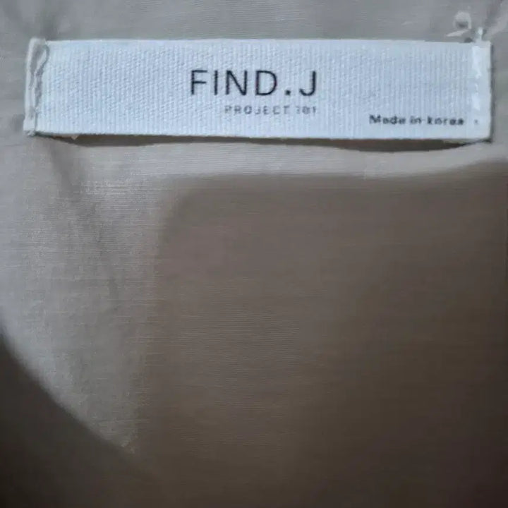 [BUNJANG] FIND J V-Neck Puff Blouse / FIND J 브이넥 퍼프 블라우스