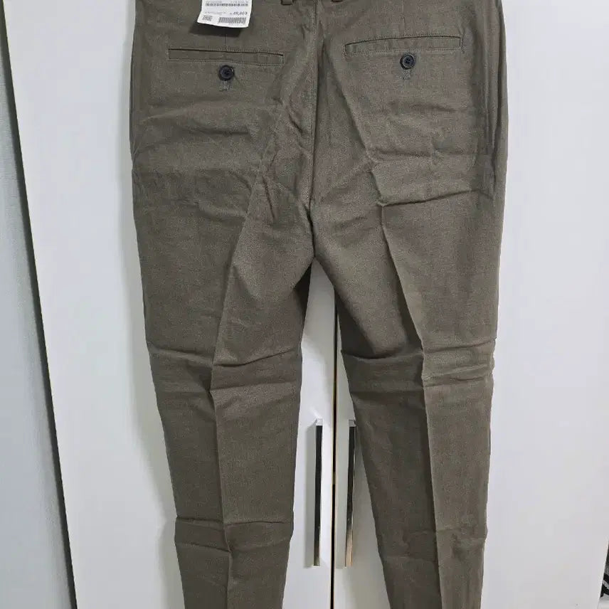 [BUNJANG] Giordano Tapered Fit Slacks Olive Pants / 지오다노 테이퍼드핏 슬랙스 30 올리브 새상품