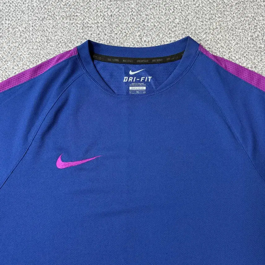 [SOLD OUT] 나이키 드라이핏 싸커 반팔 XL